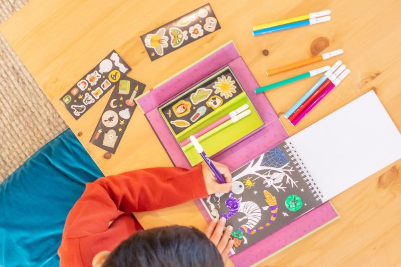 Colouring Set - Spooky