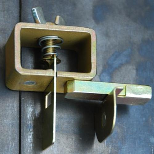 Strong Hand Panel Clamp 2pc with magnets for secure panel assembly, adjustable for up to 5mm thickness, ideal for DIY projects.
