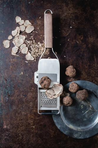 Microplane-Master-Series-2-in-1-Truffle-Slicer