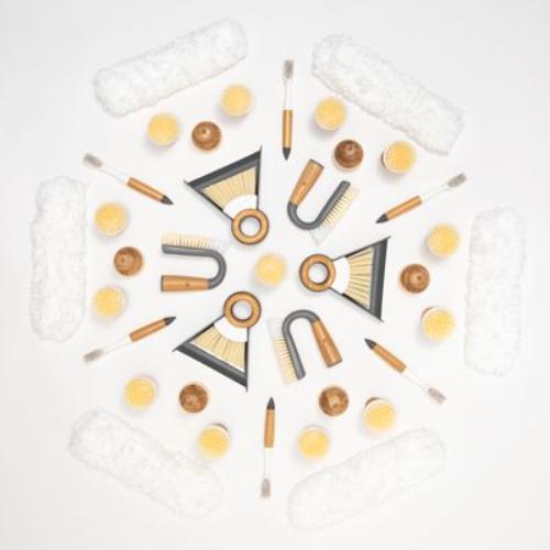 TinyTeam-Mini-DustpanBrush-Whte-FC14608W