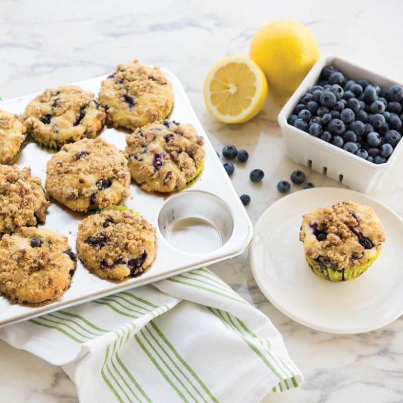 Nordic Ware Naturals® Muffin Pan | 12-Cup