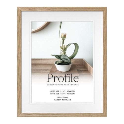 Elegant Deluxe Natural Oak Photo Frame - Type 3