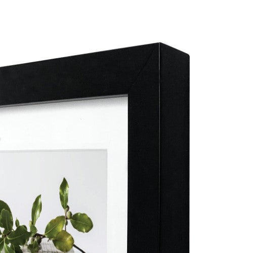 Elegant Deluxe Black Photo Frame