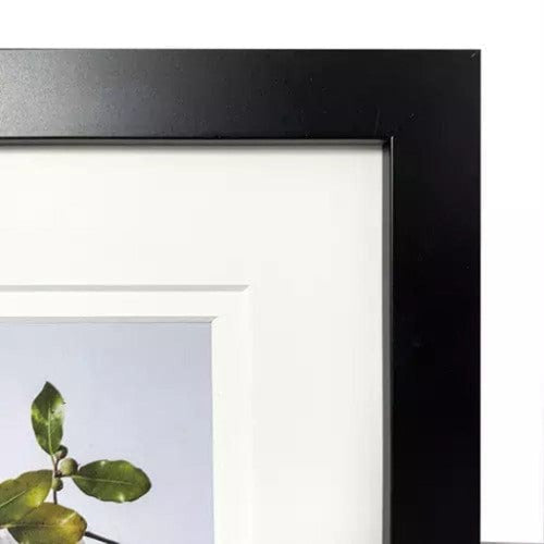 Elegant Deluxe Black Photo Frame - Type 2