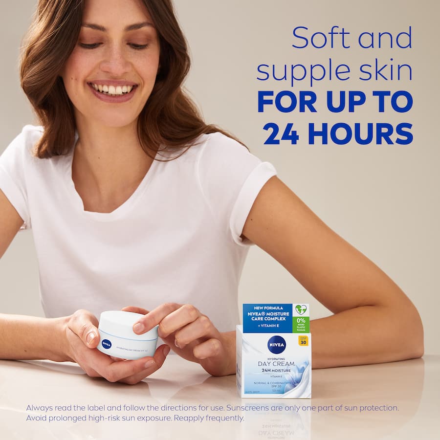 Nivea Hydrating Day Cream Moisturiser Spf 30 50mL