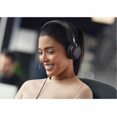Jabra Evolve 2 40 SE headset with USB-A, offers premium audio, noise cancellation, and comfort for professional calls.