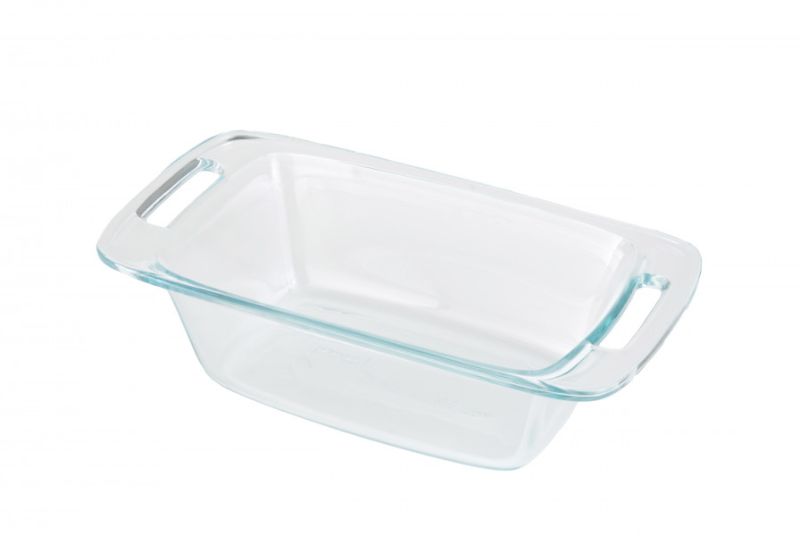 Set of 4 Pyrex Easy Grab® loaf dishes with large handles for easy transport, durable glass, and 1.4L capacity.