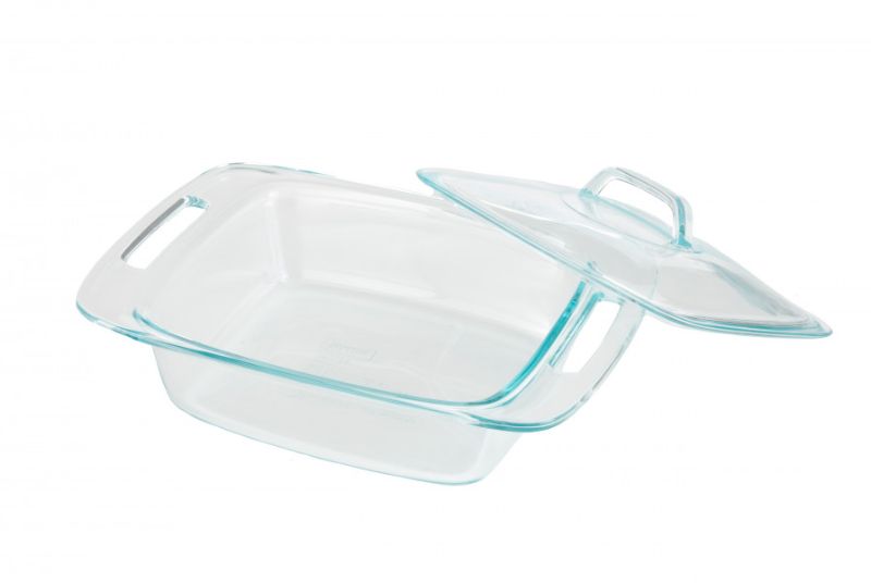 Set of 2 Pyrex Easy Grab Oblong Covered Casserole Dishes, 1.9L capacity with larger handles for easy transport.