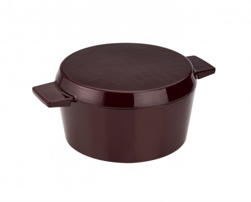 Stanley Rogers 28cm Cast Iron French Oven in Bordeaux, featuring dual-purpose lid, elegant design, and easy-release surface.