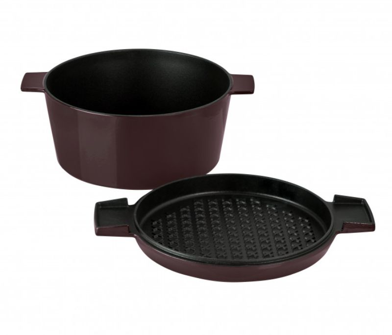 Stanley Rogers 28cm Cast Iron French Oven in Bordeaux, featuring durable enamel, a dual-purpose lid, and ergonomic handles.