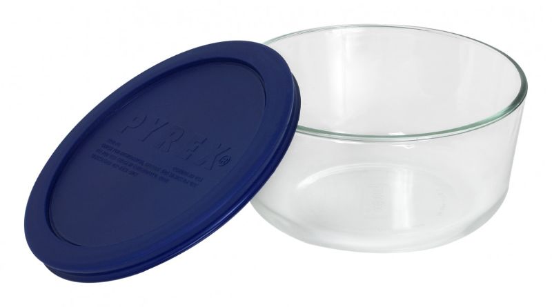 Pyrex Simply Store 4 Cup Round Glass Container with Blue Lid for food storage, microwave, dishwasher, and freezer-safe.