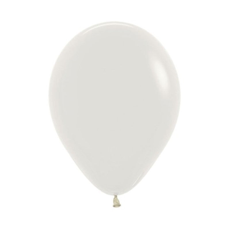 Pack of 50 Sempertex 12cm pastel dusk cream latex balloons for elegant party decorations and bouquets.