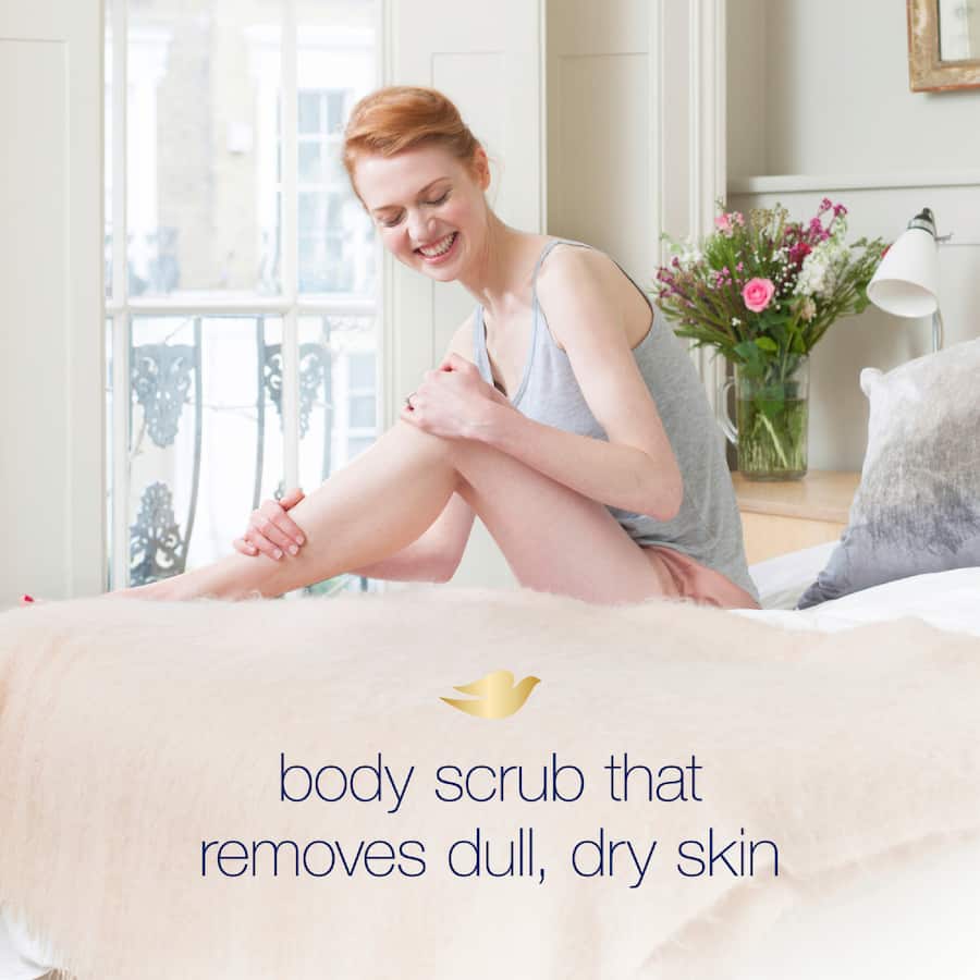 Dove Body Scrub Pomegranate & Shea Butter - 298mL