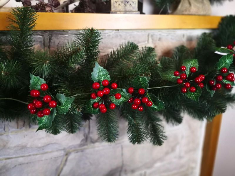 Holly Garland with Large Berries - 180cm
