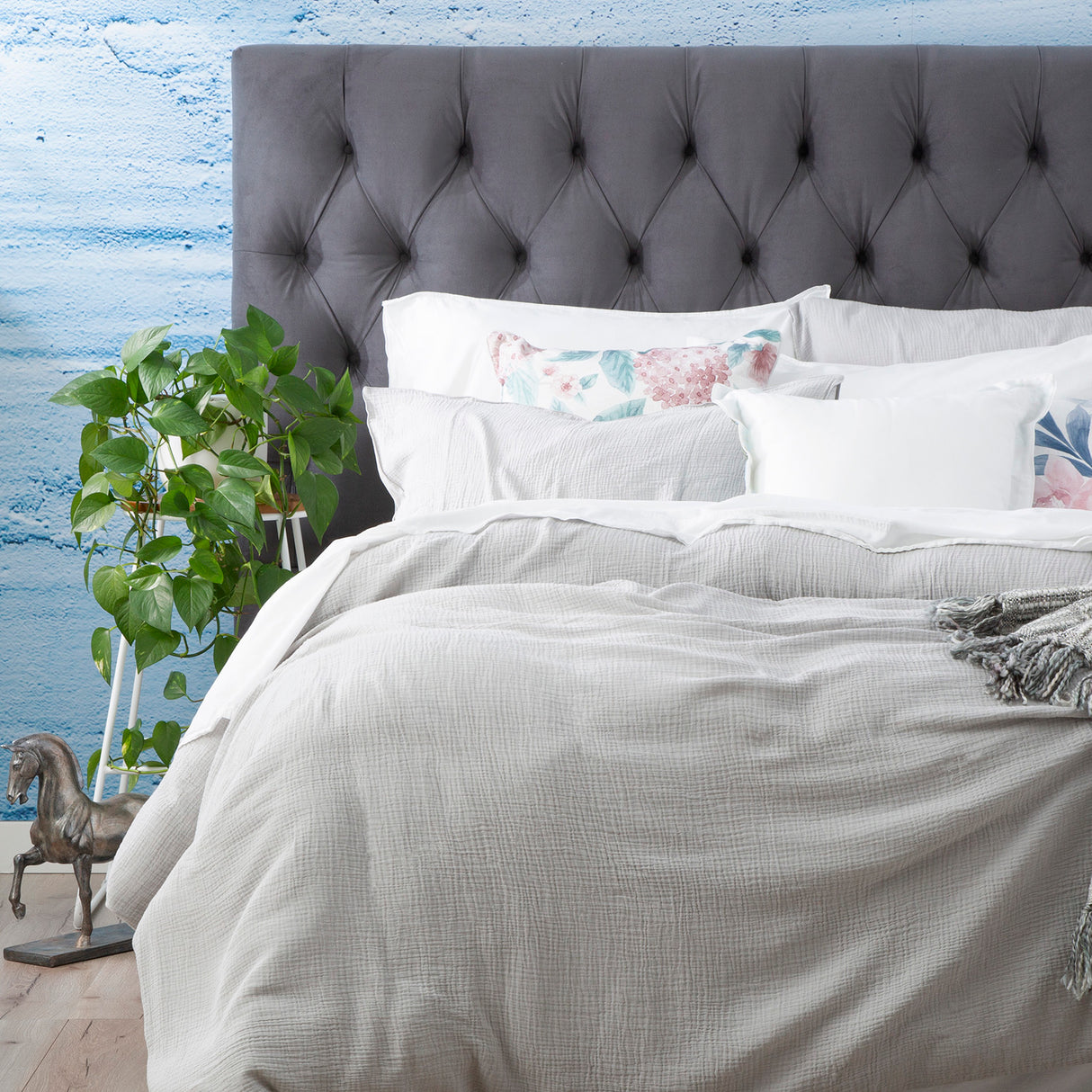 Solana Washed Cotton Textured Quilt / Duvet Cover Set King Silver