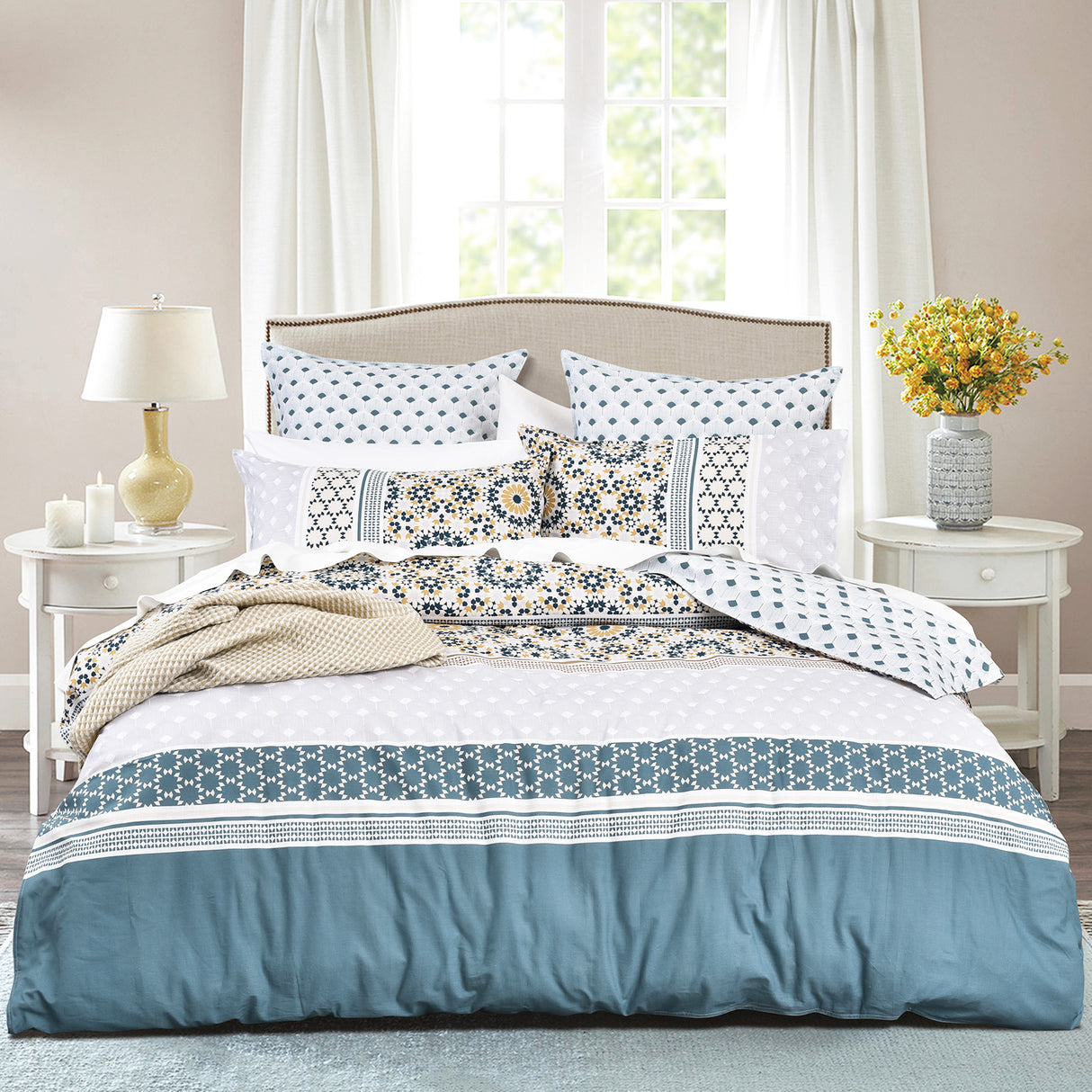 Renee Taylor 300 TC Cotton Reversible Quilt / Duvet Cover Set King Benitta
