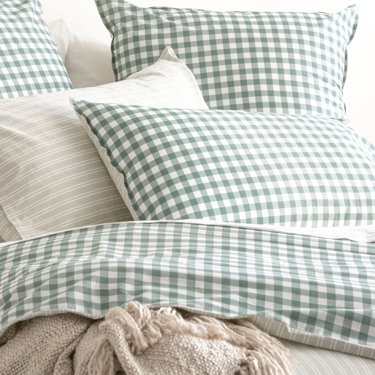 Alison Yarn Dyed Cotton Reversible Quilt / Duvet cover Set Double Forest