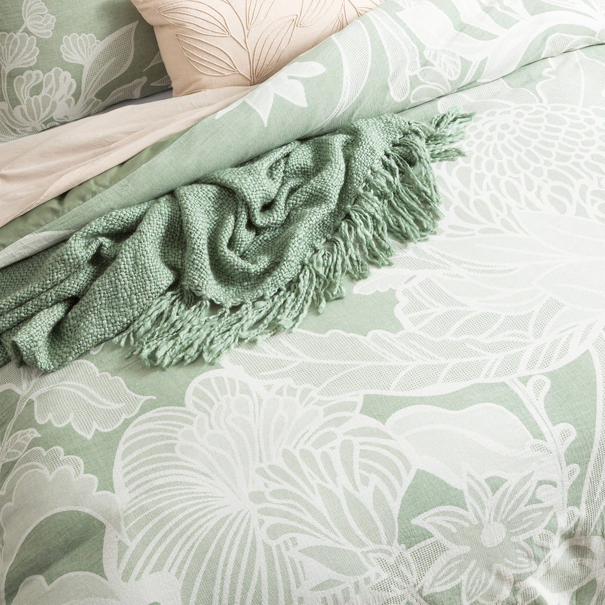 Renee Taylor Bentley Cotton Jacquard Quilt / Duvet cover set King Sage Green