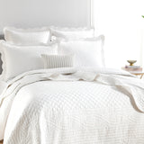 Renee Taylor Scallop Jacquard Coverlet Set Single/Double Pearl