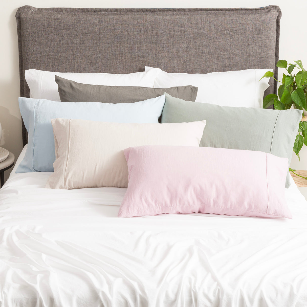 Ultra Plush Vintage Washed Microfiber Quilt / Duvet cover set Double White