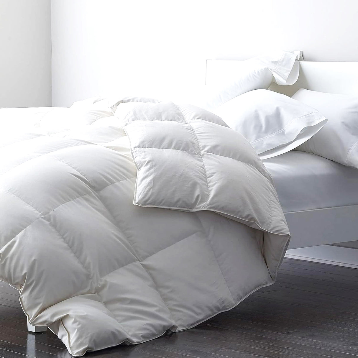 Renee Taylor Classic 50% White Duck Feather and Down Quilt Double