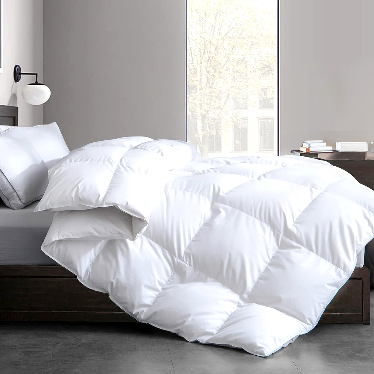Renee Taylor Ultimate 80% White Goose Down and Feather Quilt King