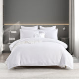 Renee Taylor Atlantis Jacquard Quilt / Duvet Cover Set King White