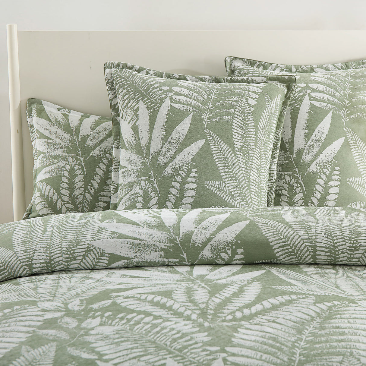 Renee Taylor Lansfield Jacquard Quilt / Duvet Cover Set King Sage