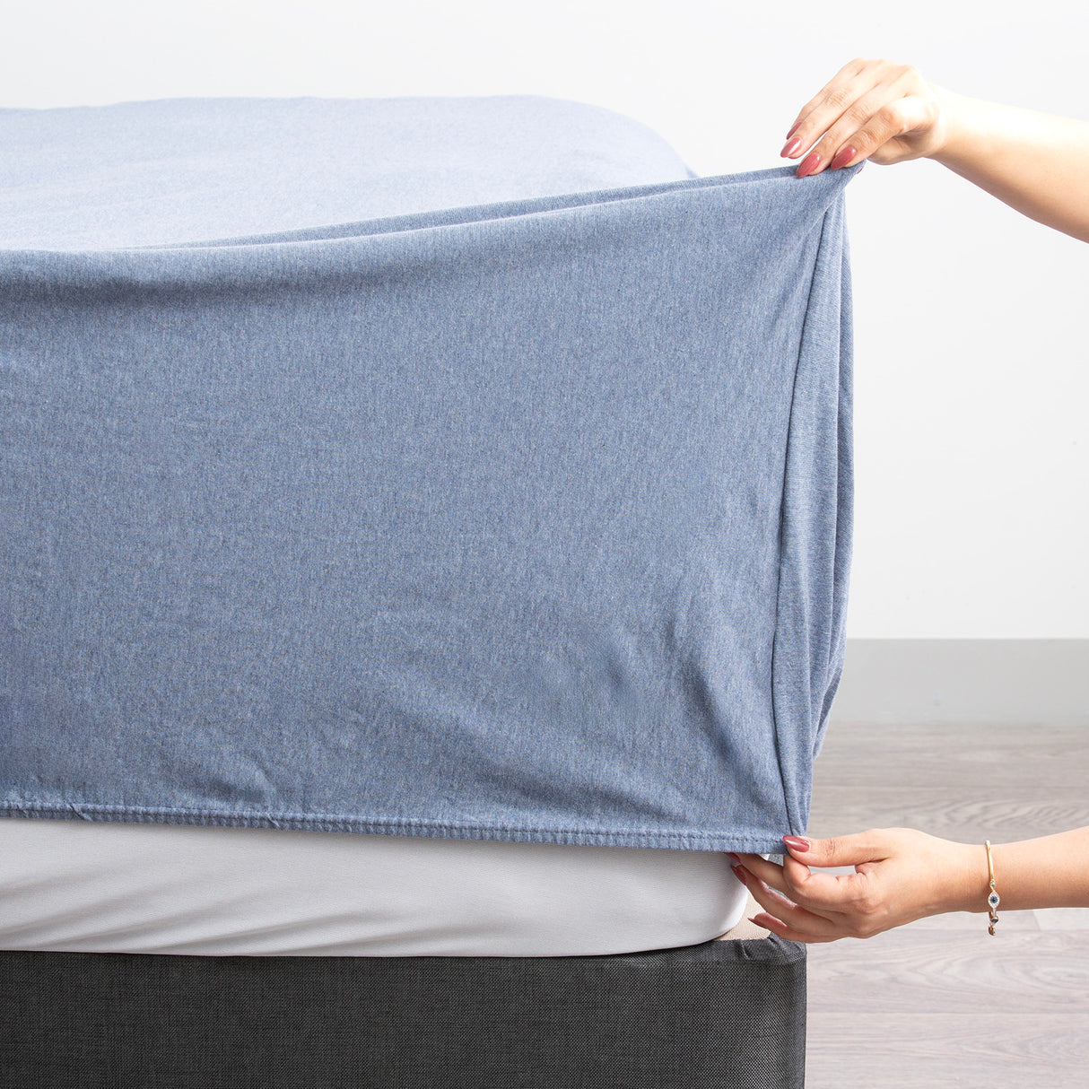 Renee Taylor Comfort Organic Fitted Sheet & Pillowcase -  Single Ink