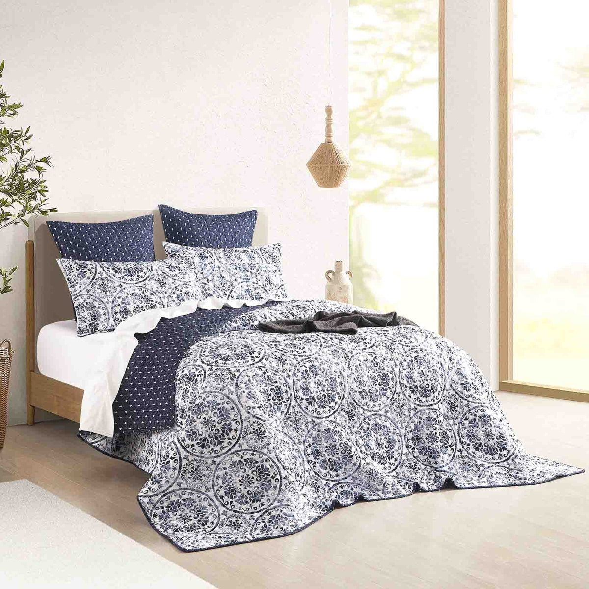 Renee Taylor Delos Quilted Reversible Coverlet Set Super King