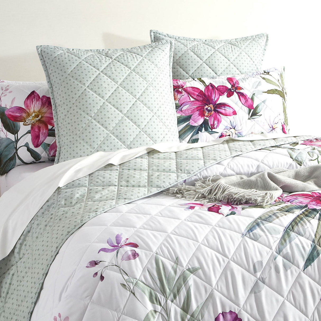 Renee Taylor Kashmir Quilted Reversible Coverlet Set Single/Double