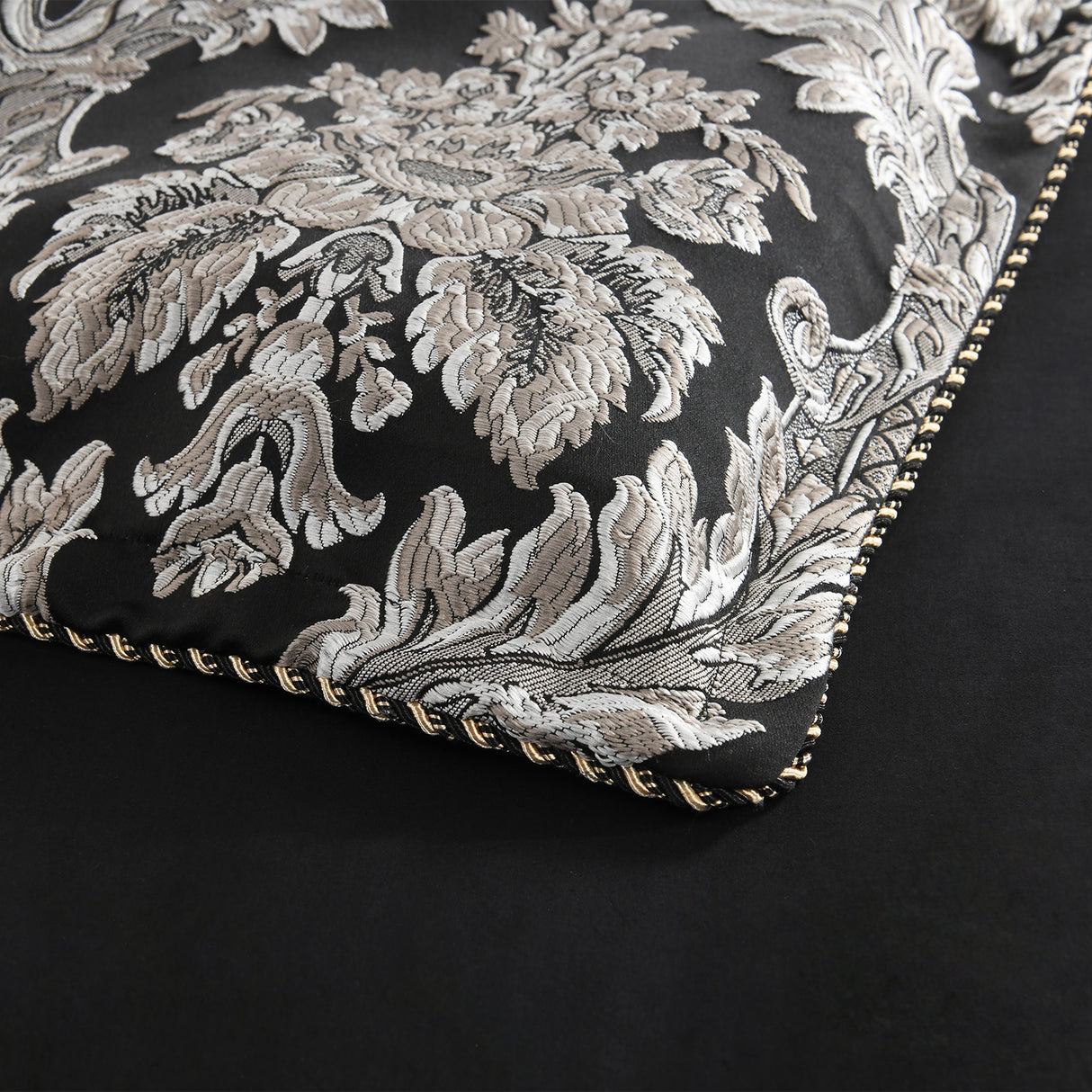 Renee Taylor Regalia Collection Greta Quilt Cover Set King