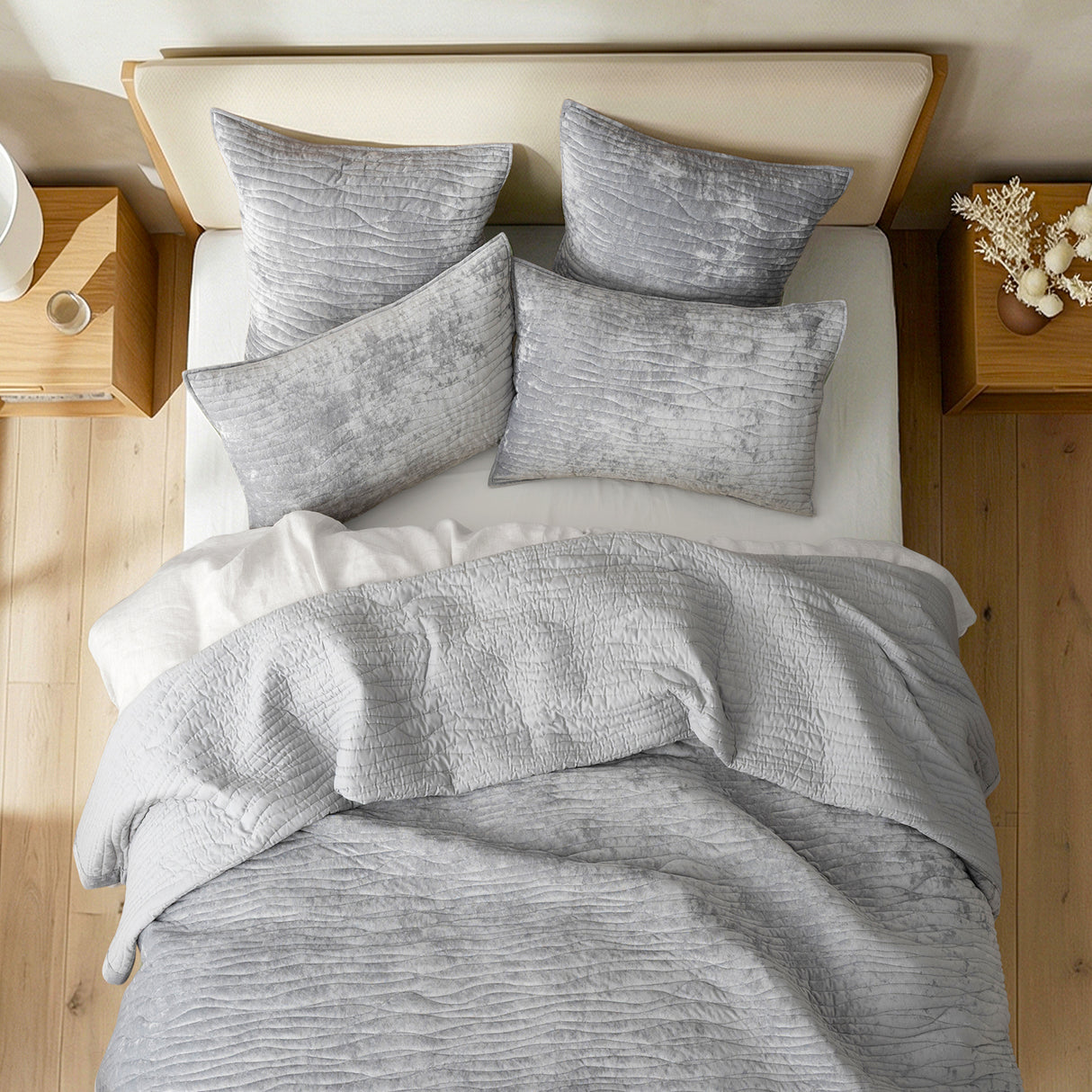 Renee Taylor Blake Velvet Coverlet Set Queen/King Silver Line