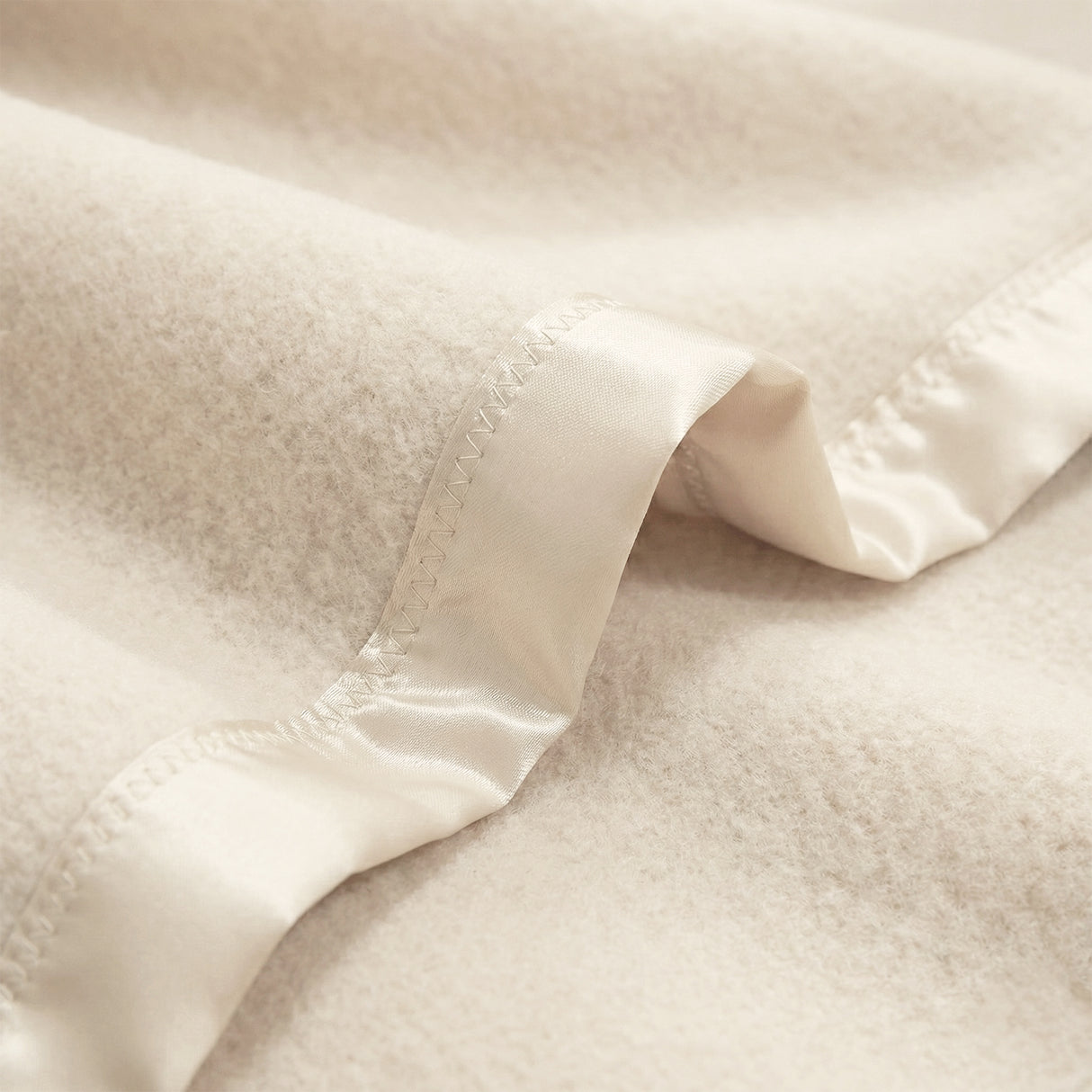 Renee Taylor Australian 400 GSM Merino Wool Blanket Single/Double Natural