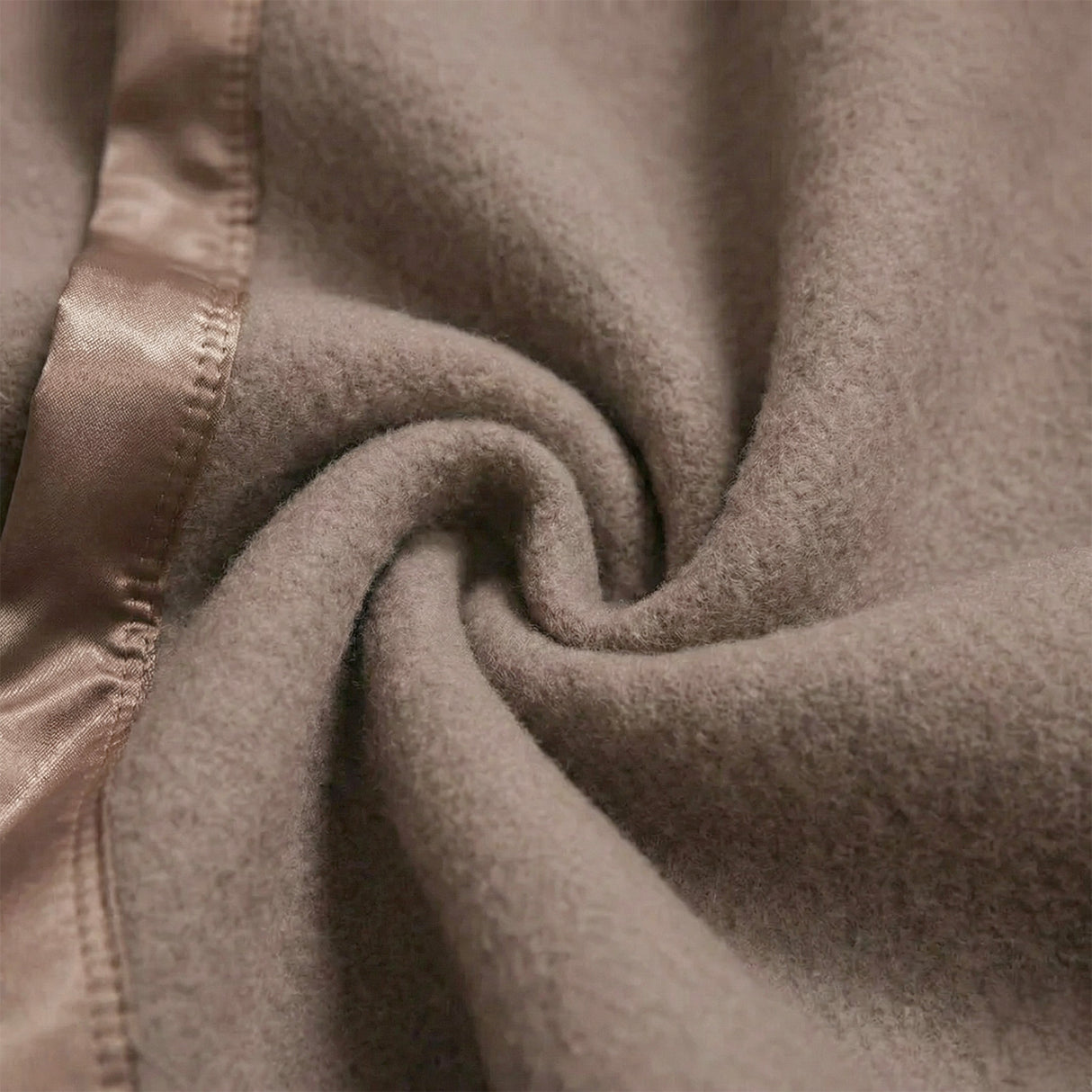 Renee Taylor Australian 400 GSM Merino Wool Blanket Queen/King Wood