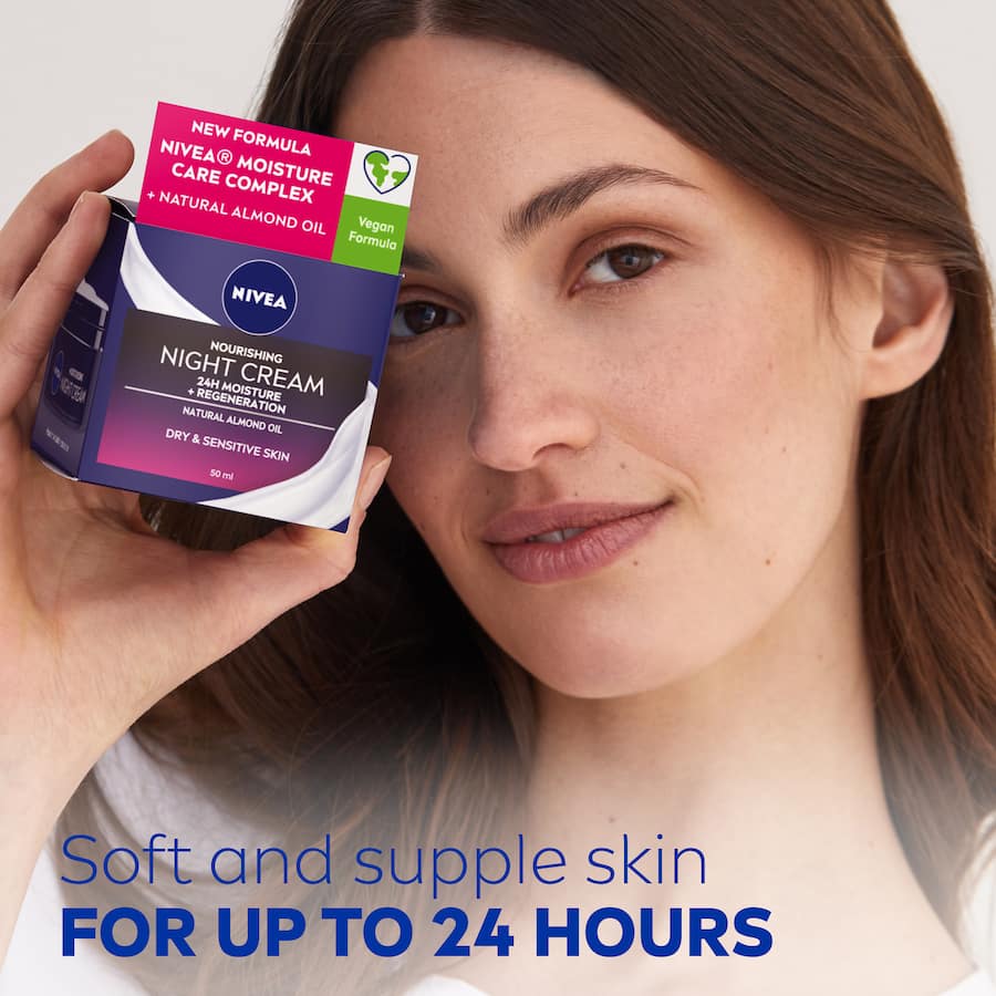 Nivea Nourishing Night Cream Moisture + Regeneration 50mL