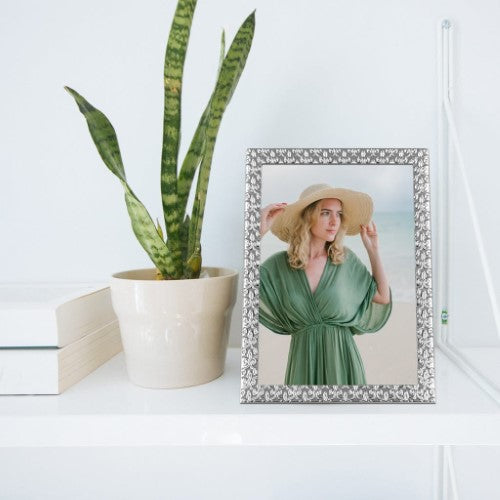 Profile - Renaissance Silver Metal Photo Frame - 8x10in (20x25cm)