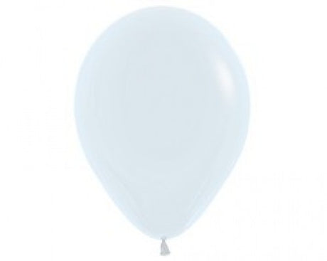 Sempertex 45cm Fashion White Latex Balloons in a pack of 6, perfect for elegant celebrations and versatile decorating.