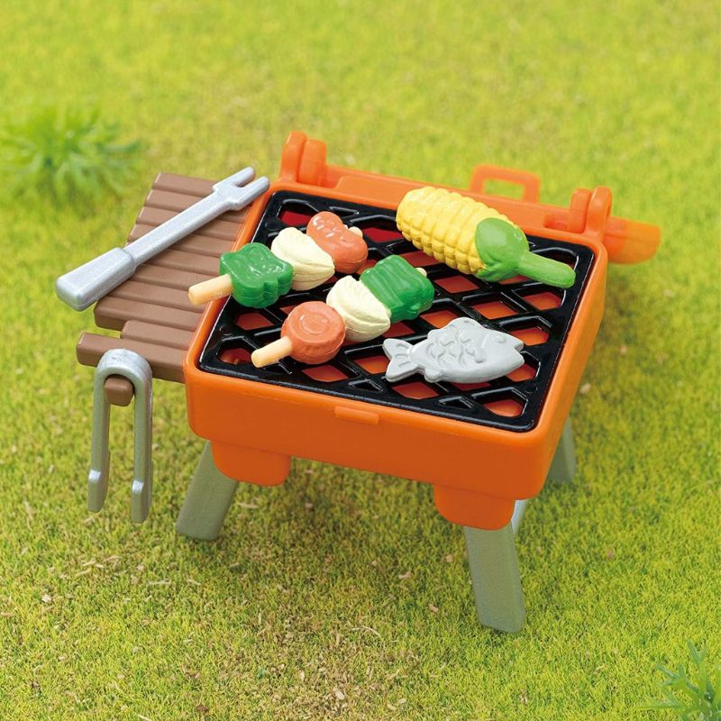 Sylvanian Families BBQ Picnic Set with Elephant Girl