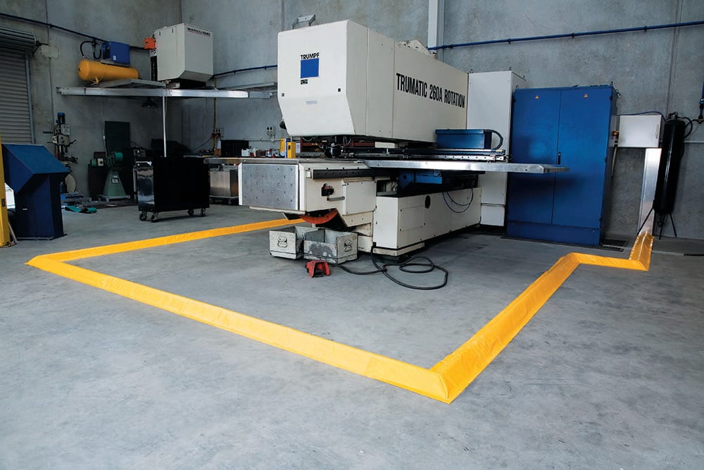 Flexi Bund Floor Bunding Corner Section 200 x 80 x 400mm