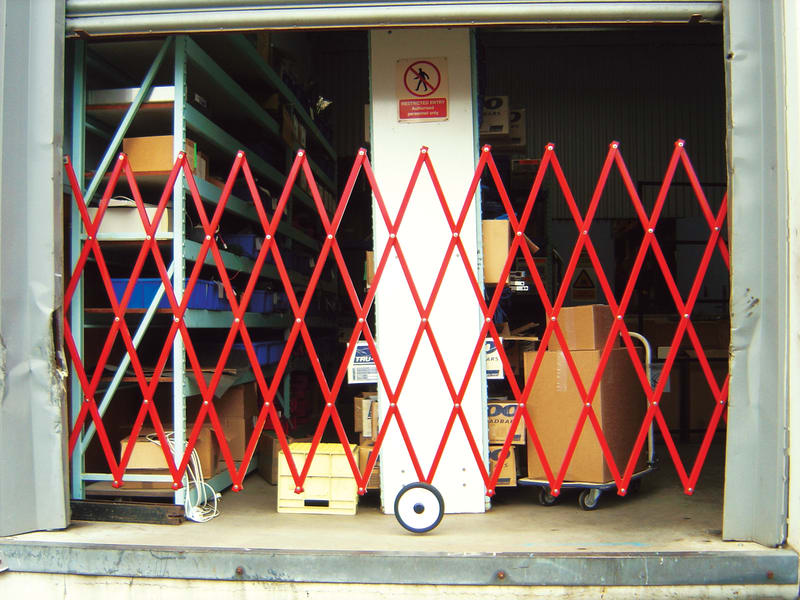 Xpando Expandable Safety Barrier 1M x 5M Red