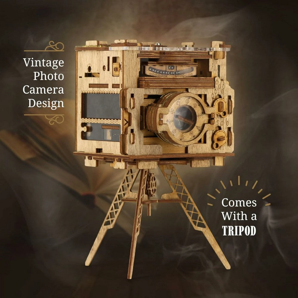Escape Room in a Box - Cluebox Sherlock's Camera - Gaming Accessory