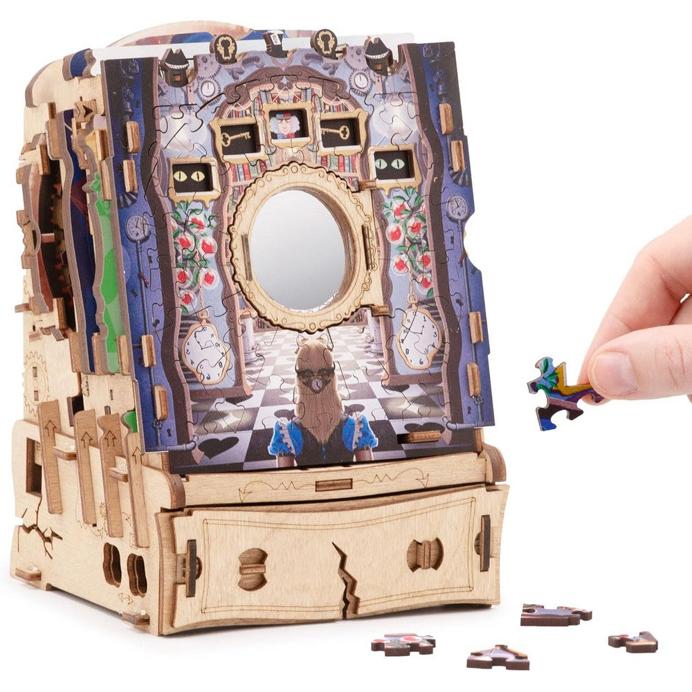 CluePuzzle - The Wonderbox of Alice - Clue box and Jigsaw - Gaming Accessory