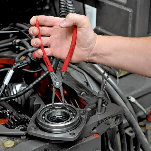 Knipex Precision Internal Circlip Pliers 40-100mm