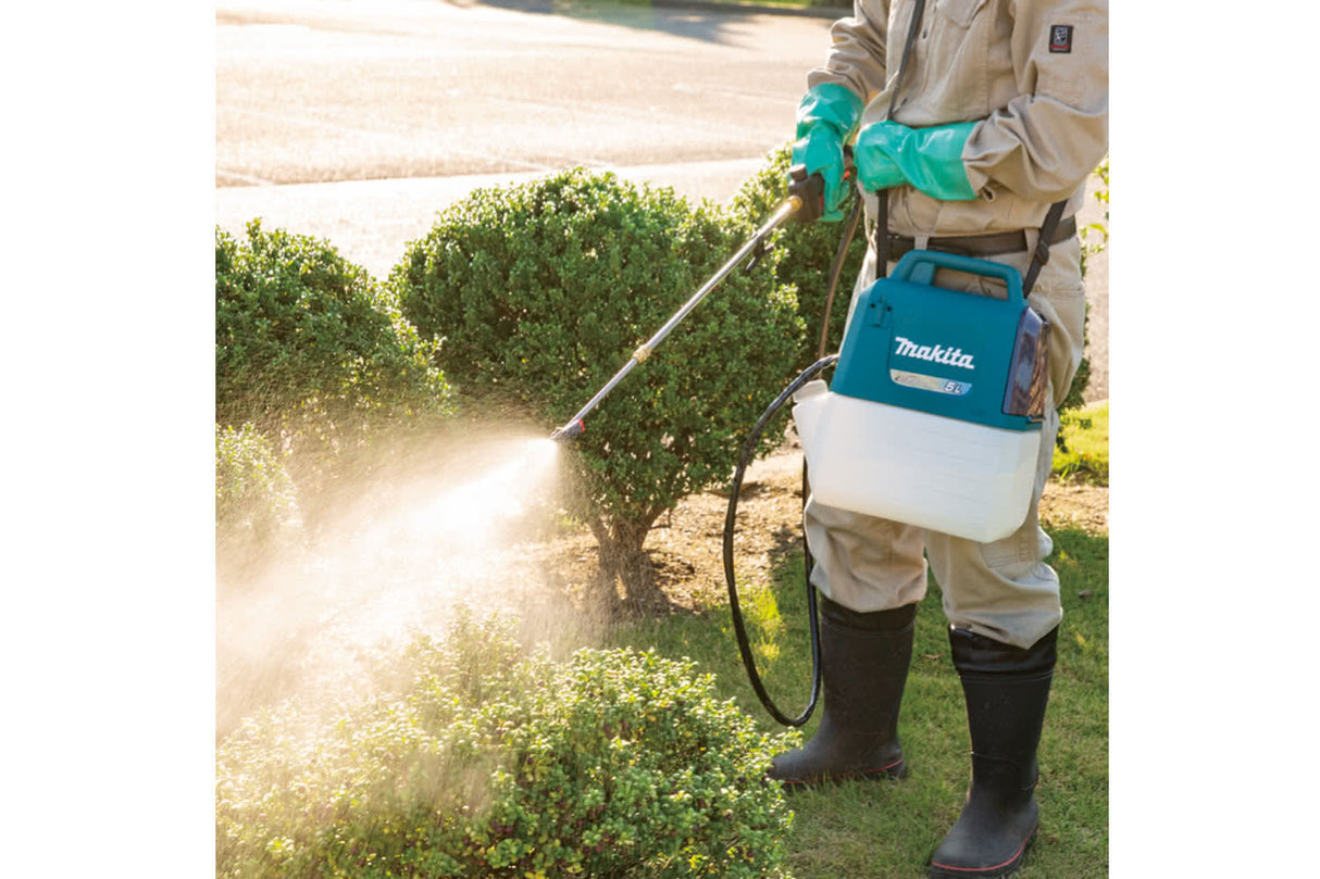Makita 18V LXT 5L Sprayer Cordless Kit