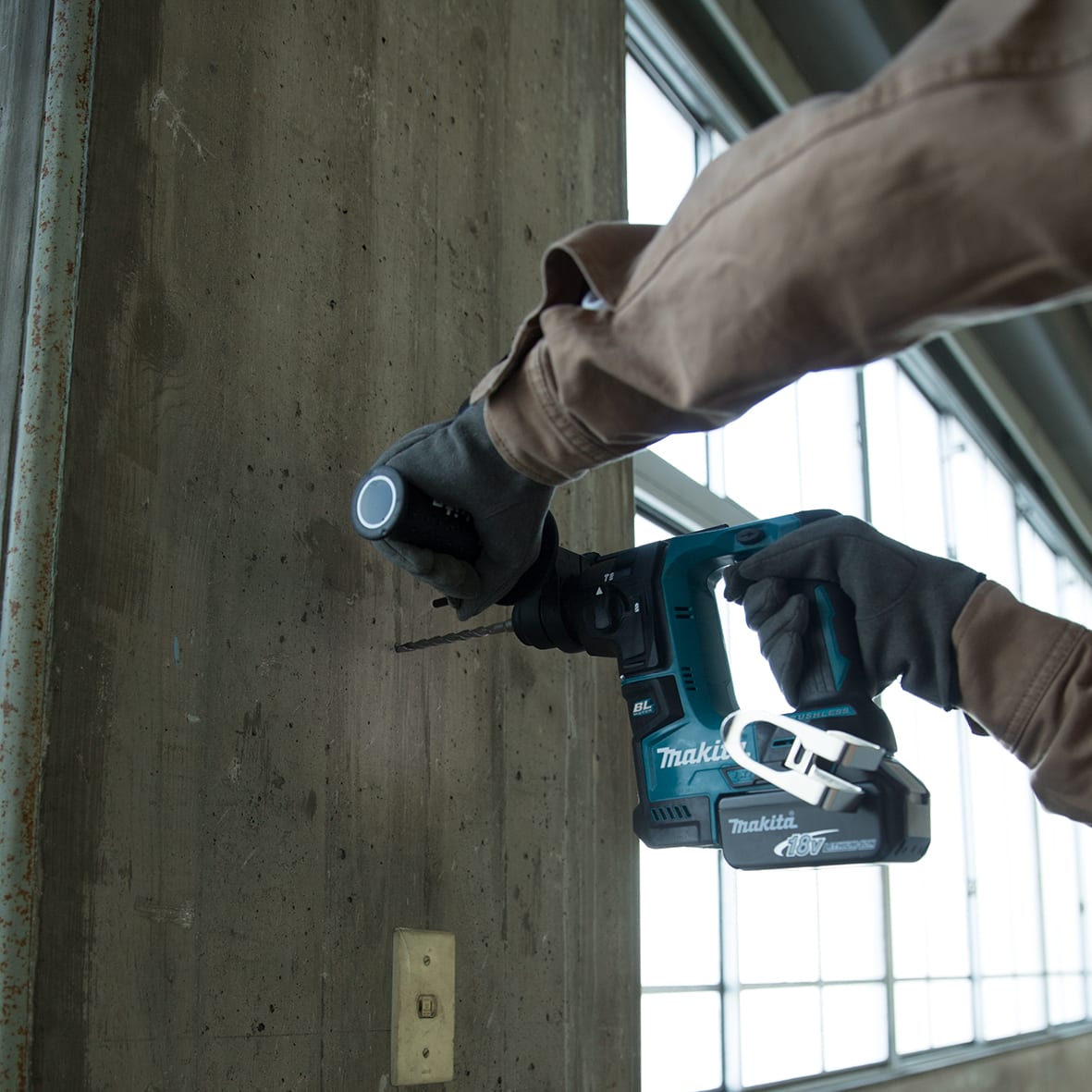 Makita 18V LXT Brushless SDS Plus Rotary Hammer 17mm (Cordless Skin Only)