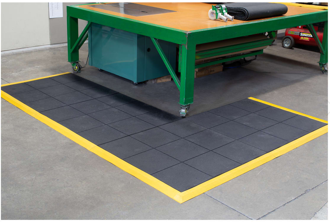 Interlink Mat Solid Top 910 x 910mm (Each)