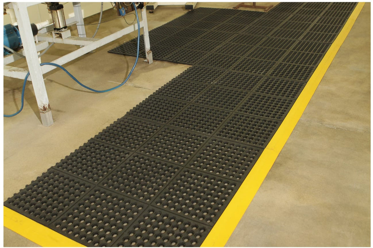 Interlink Mat With Holes 910 x 910mm (Each)