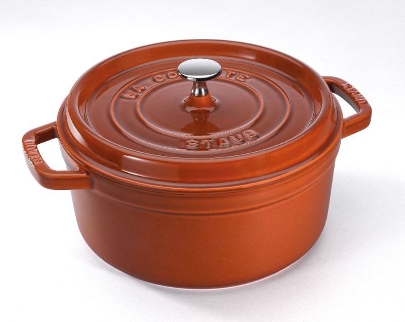Round-Cocotte-Staub-Cinnamon-28cm