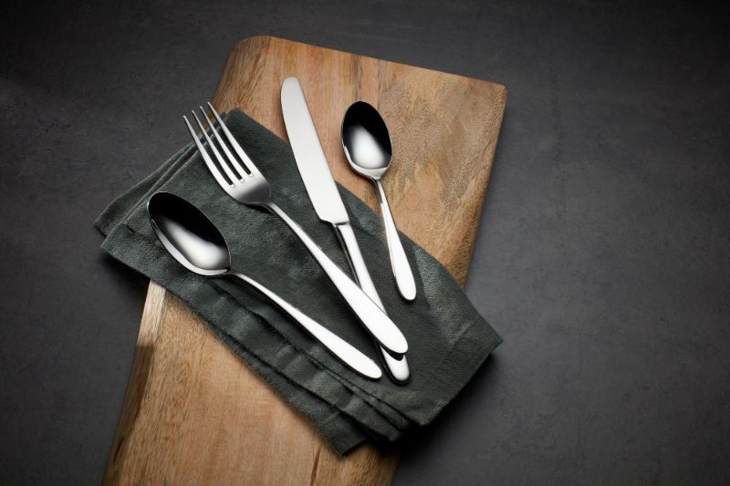 Cutlery-Set-Oneida-Mascagni-II-16pcs